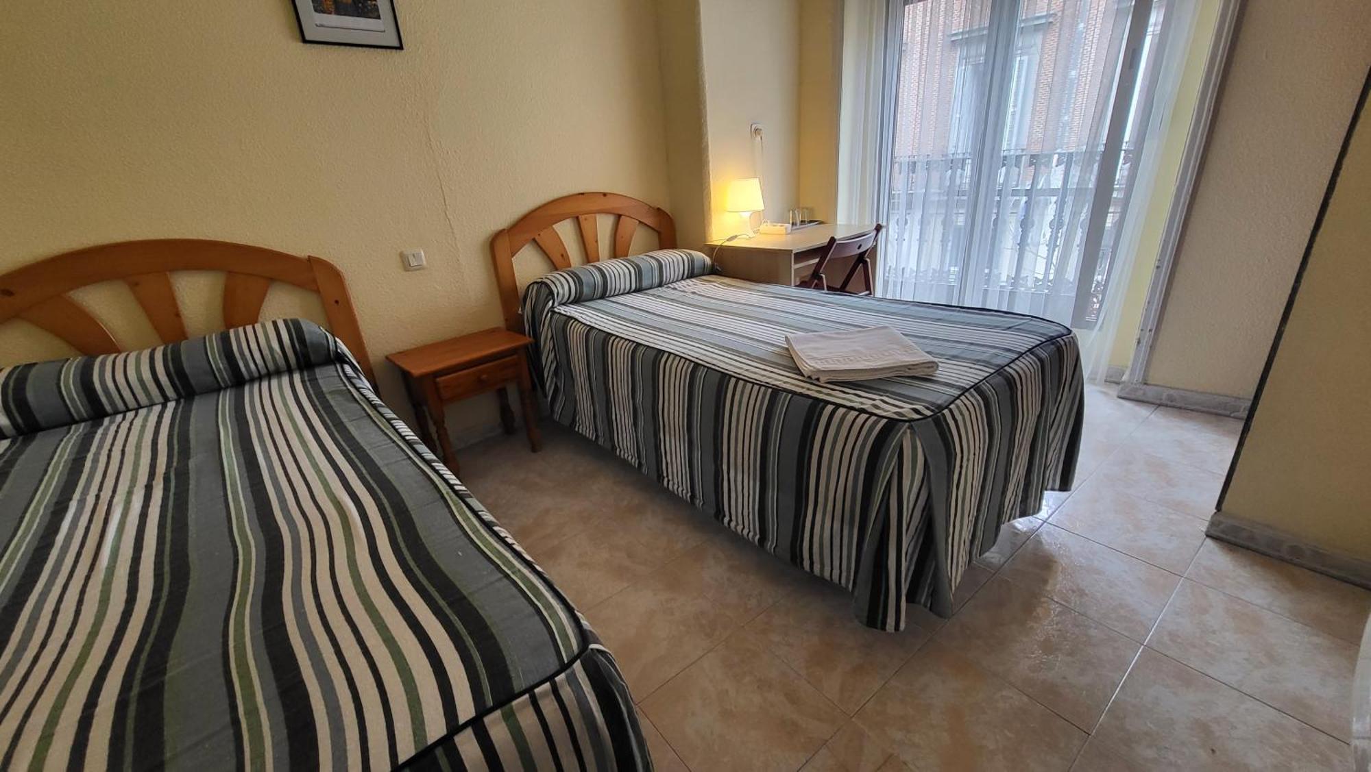 Hostal Pacios Μαδρίτη Εξωτερικό φωτογραφία