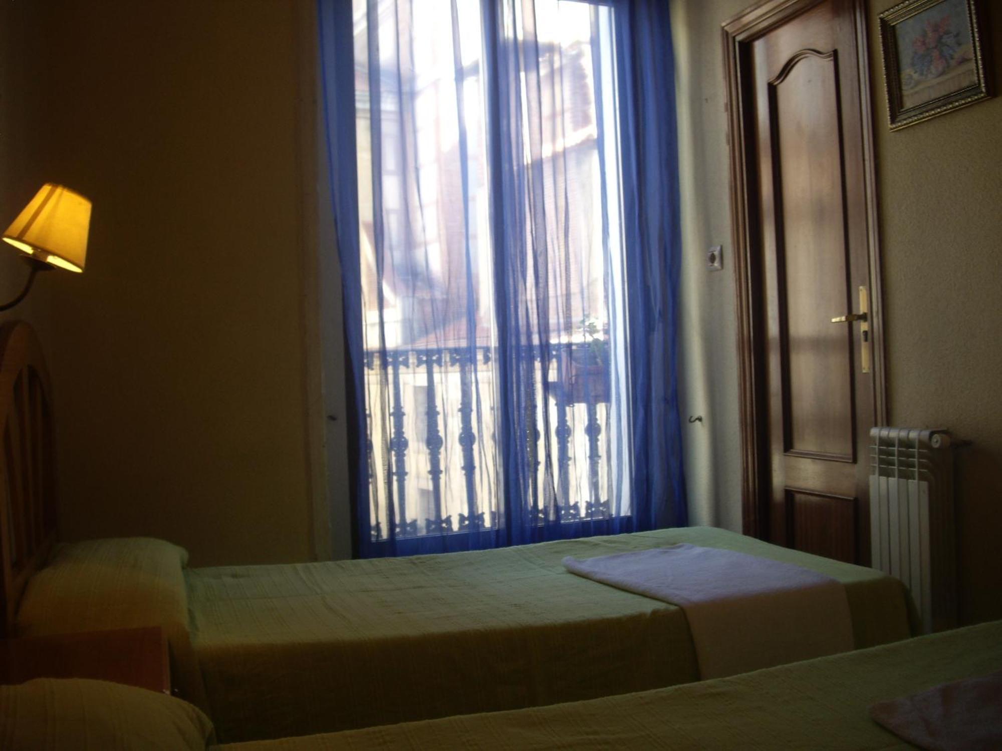 Hostal Pacios Μαδρίτη Εξωτερικό φωτογραφία