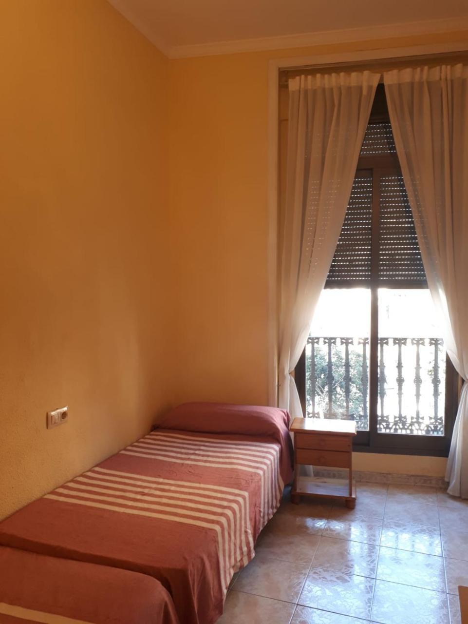 Hostal Pacios Μαδρίτη Εξωτερικό φωτογραφία